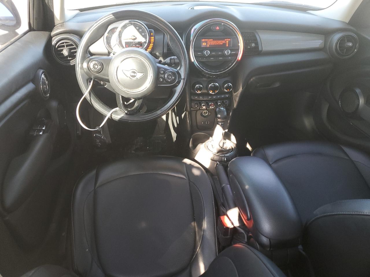 2016 MINI Cooper - Image 8