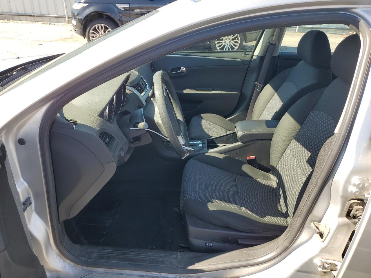 2010 Chevrolet Malibu - Image 7