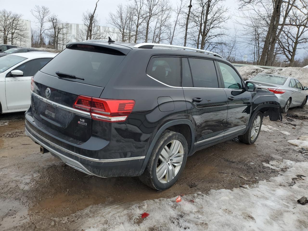 2019 Volkswagen Atlas - Image 3