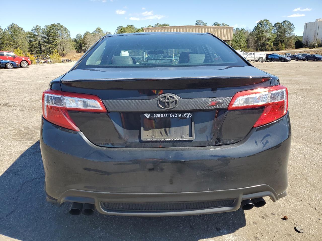 2014 Toyota Camry - Image 6