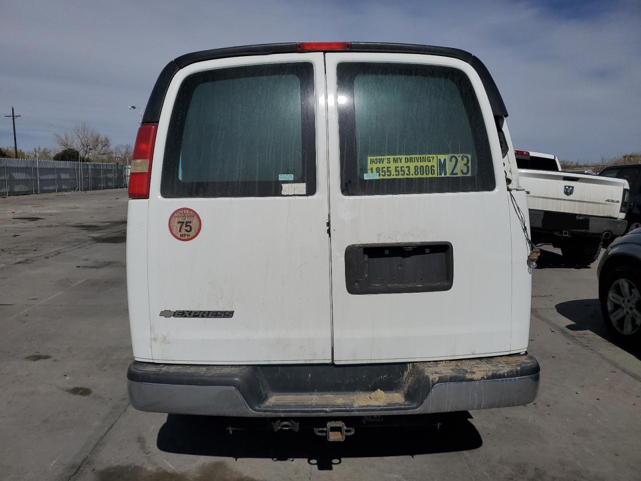 2015 Chevrolet Express - Image 6