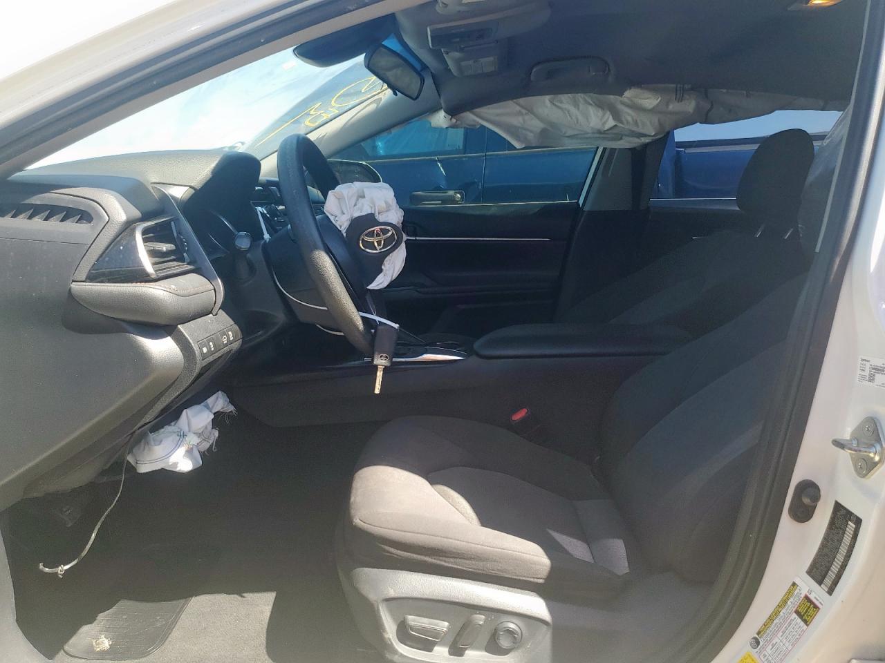 2020 Toyota Camry - Image 7