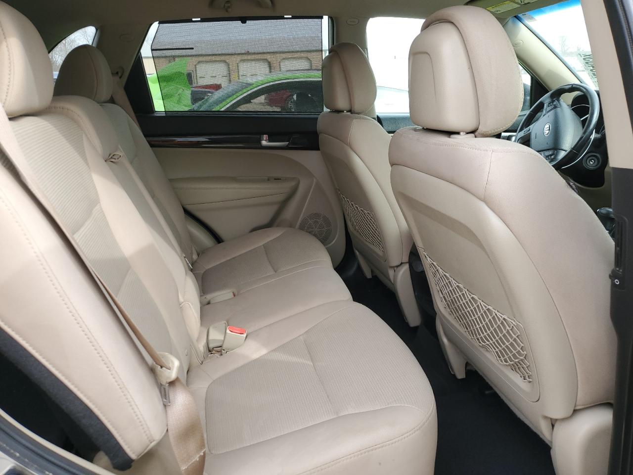 2014 Kia Sorento - Image 11