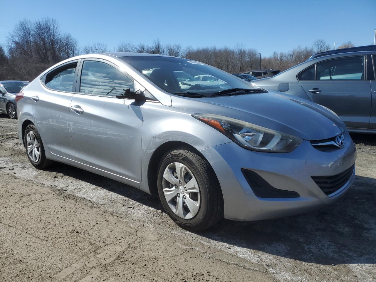 2016 Hyundai Elantra - Image 4