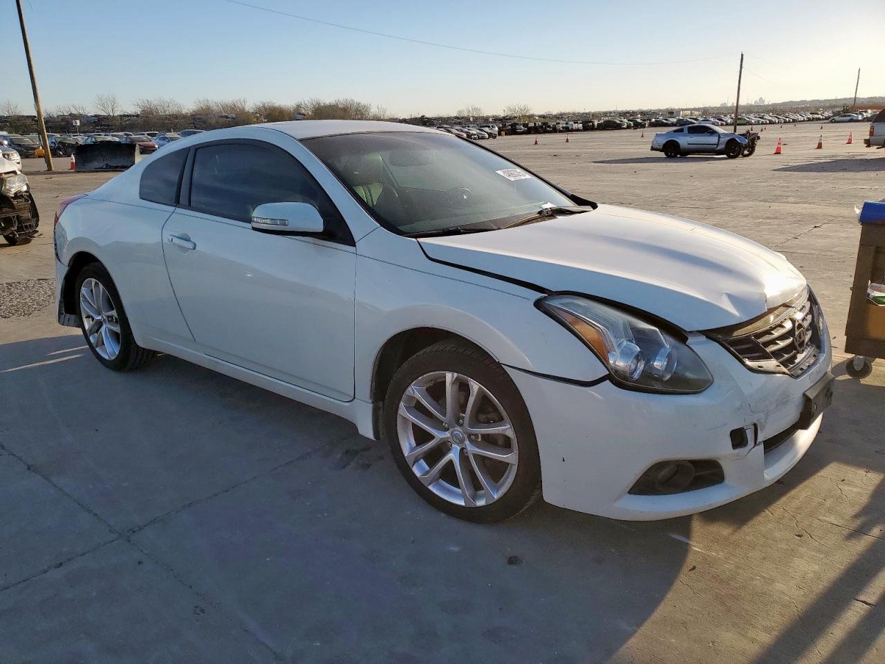 2012 Nissan Altima - Image 4