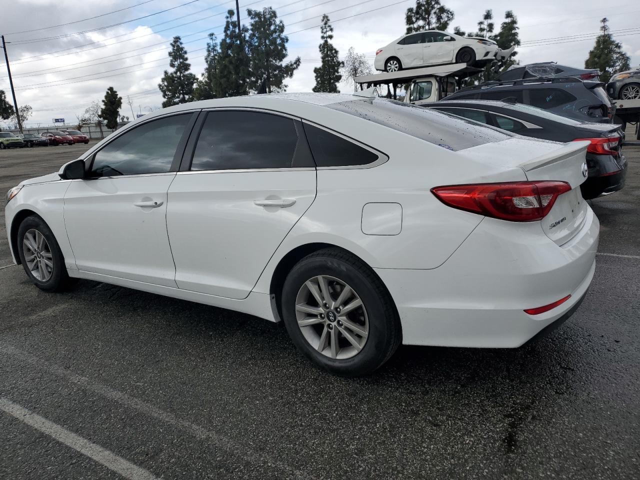 2015 Hyundai Sonata - Image 2