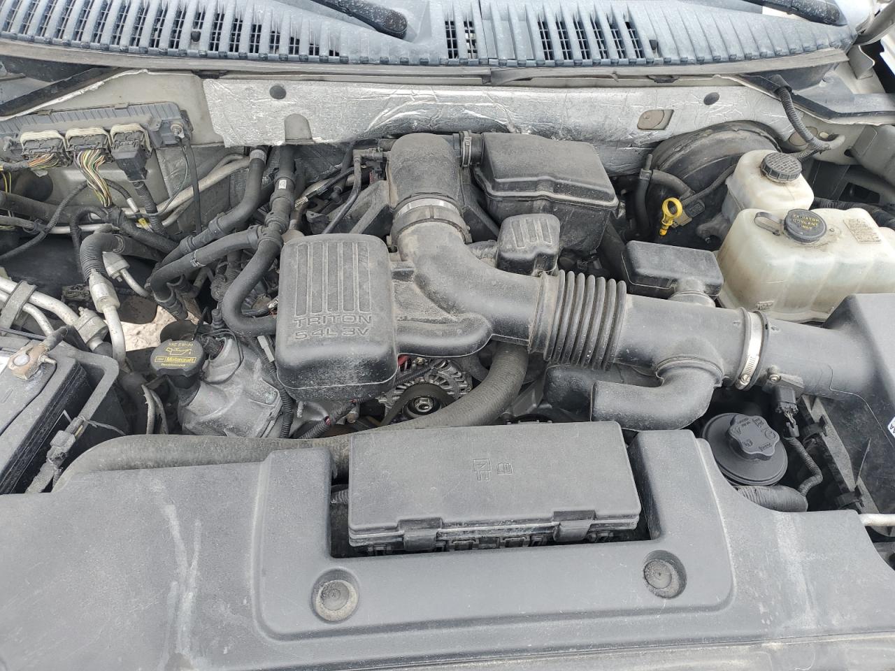2014 Ford Expedition - Image 12