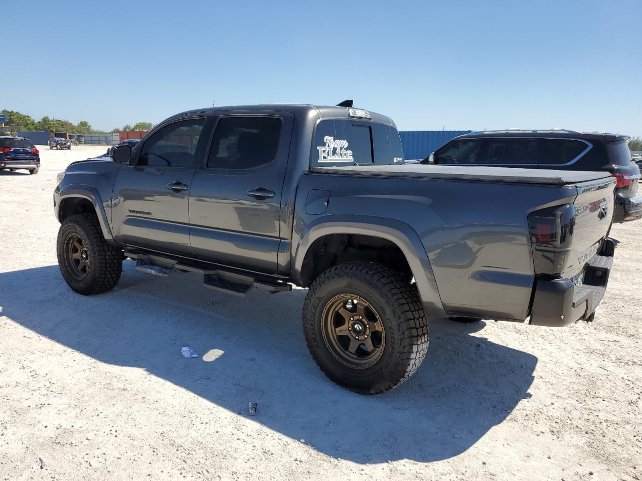 2018 Toyota Tacoma - Image 2