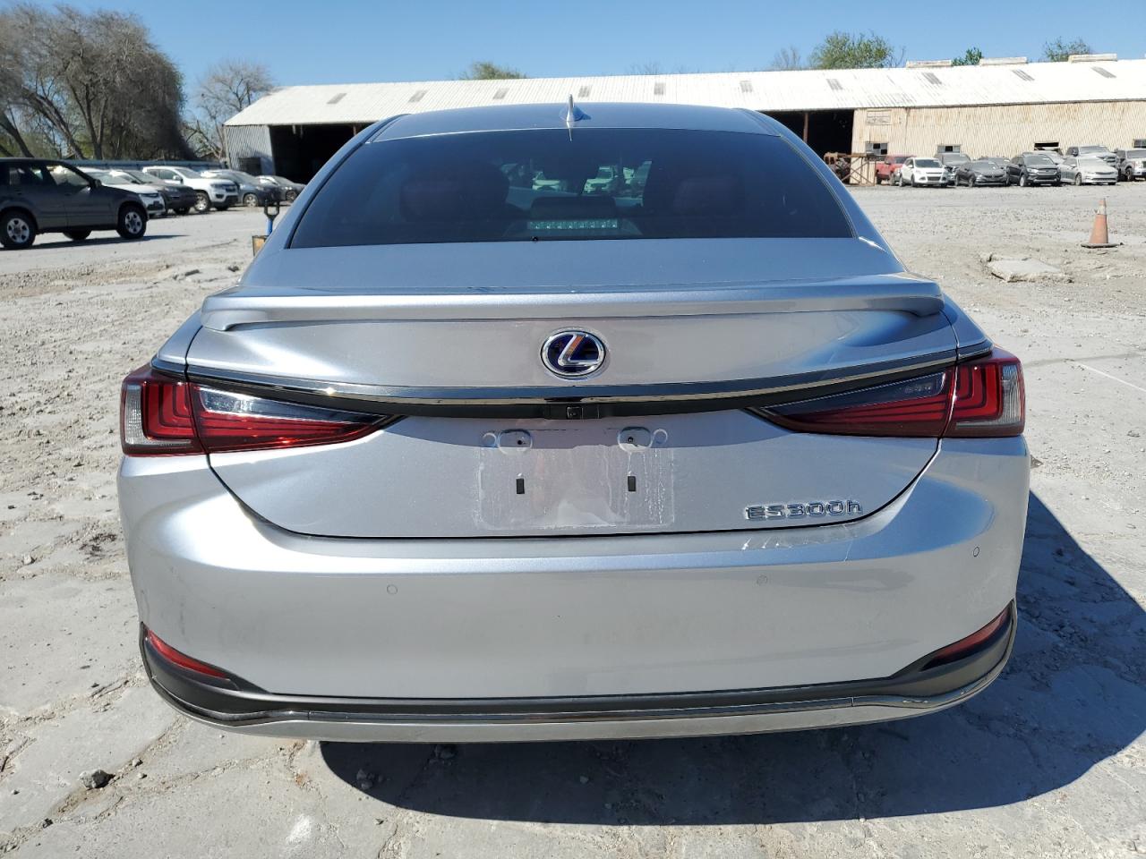 2022 Lexus ES - Image 6