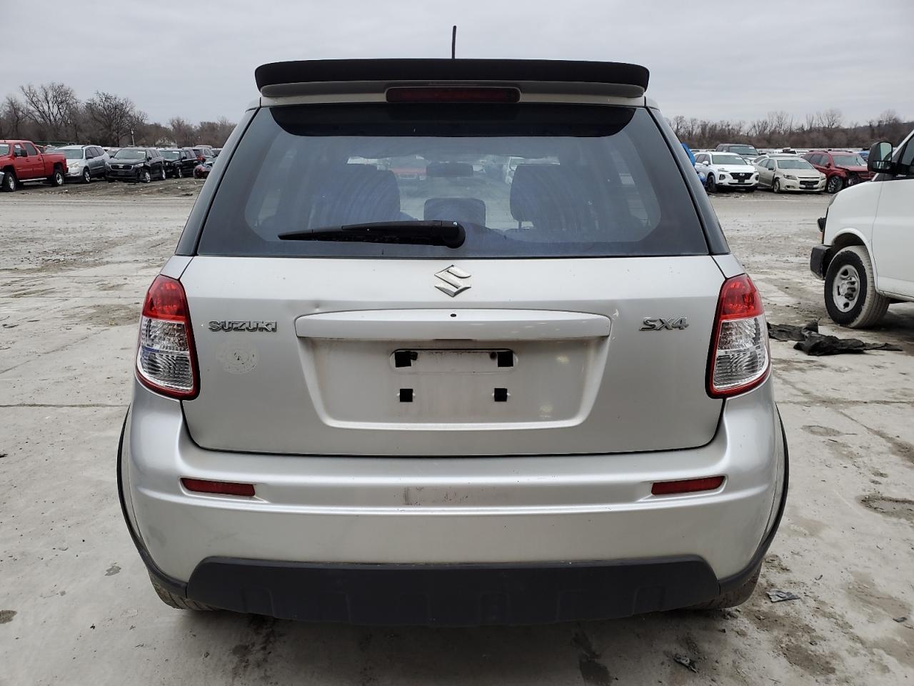 2008 Suzuki SX4 - Image 6