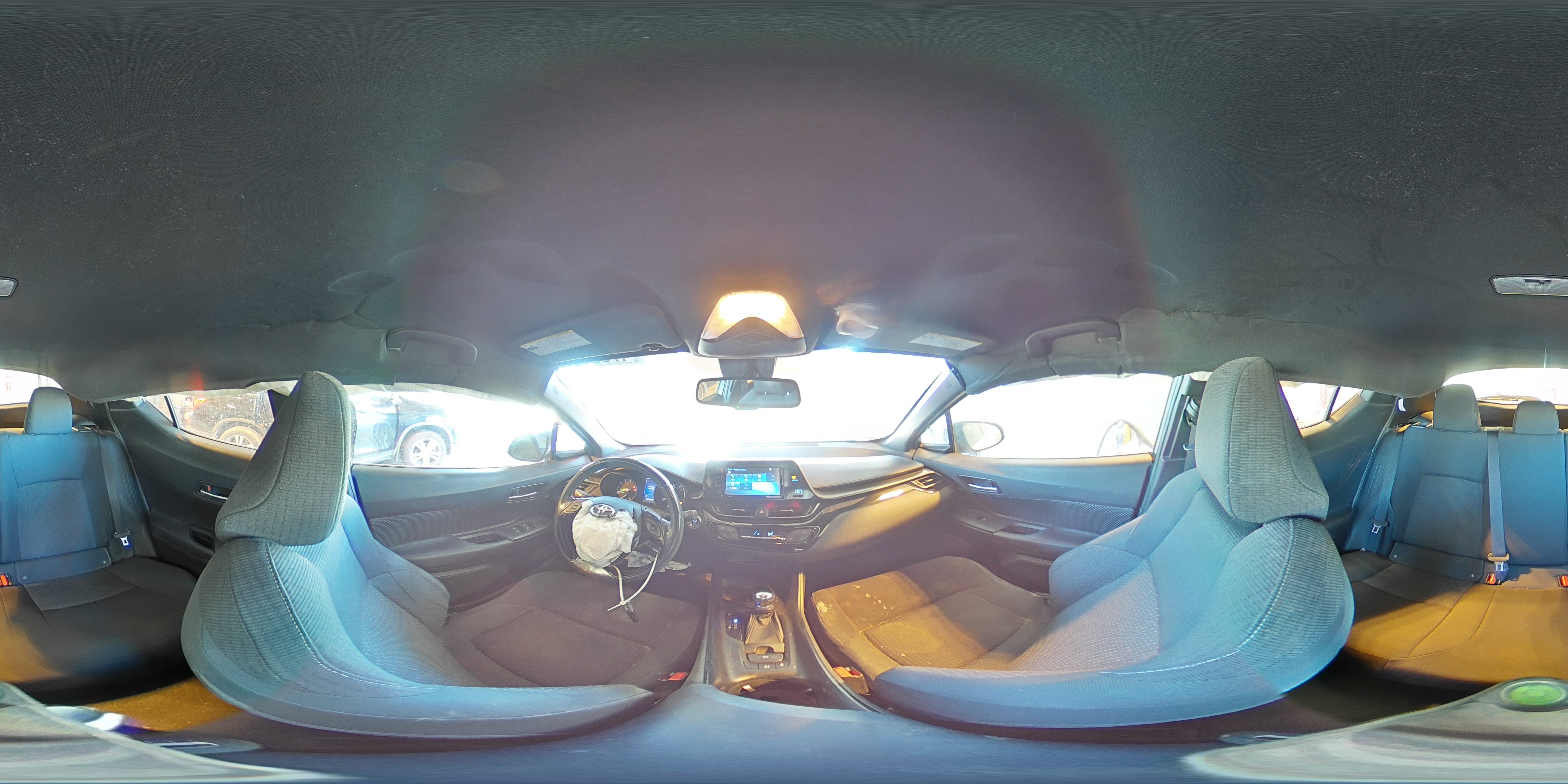 2018 Toyota C-HR - Image 13