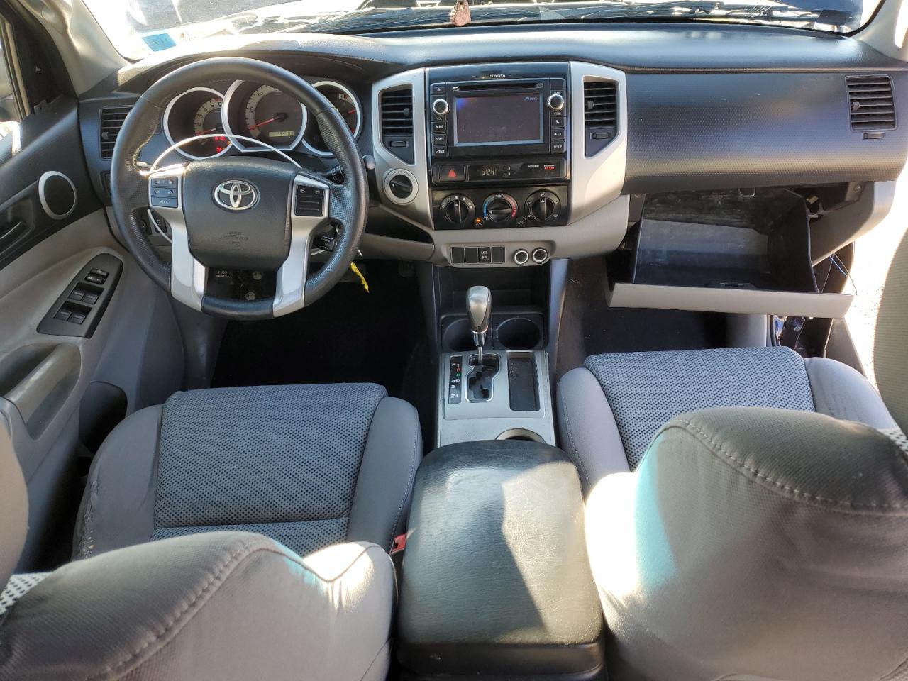 2013 Toyota Tacoma - Image 8
