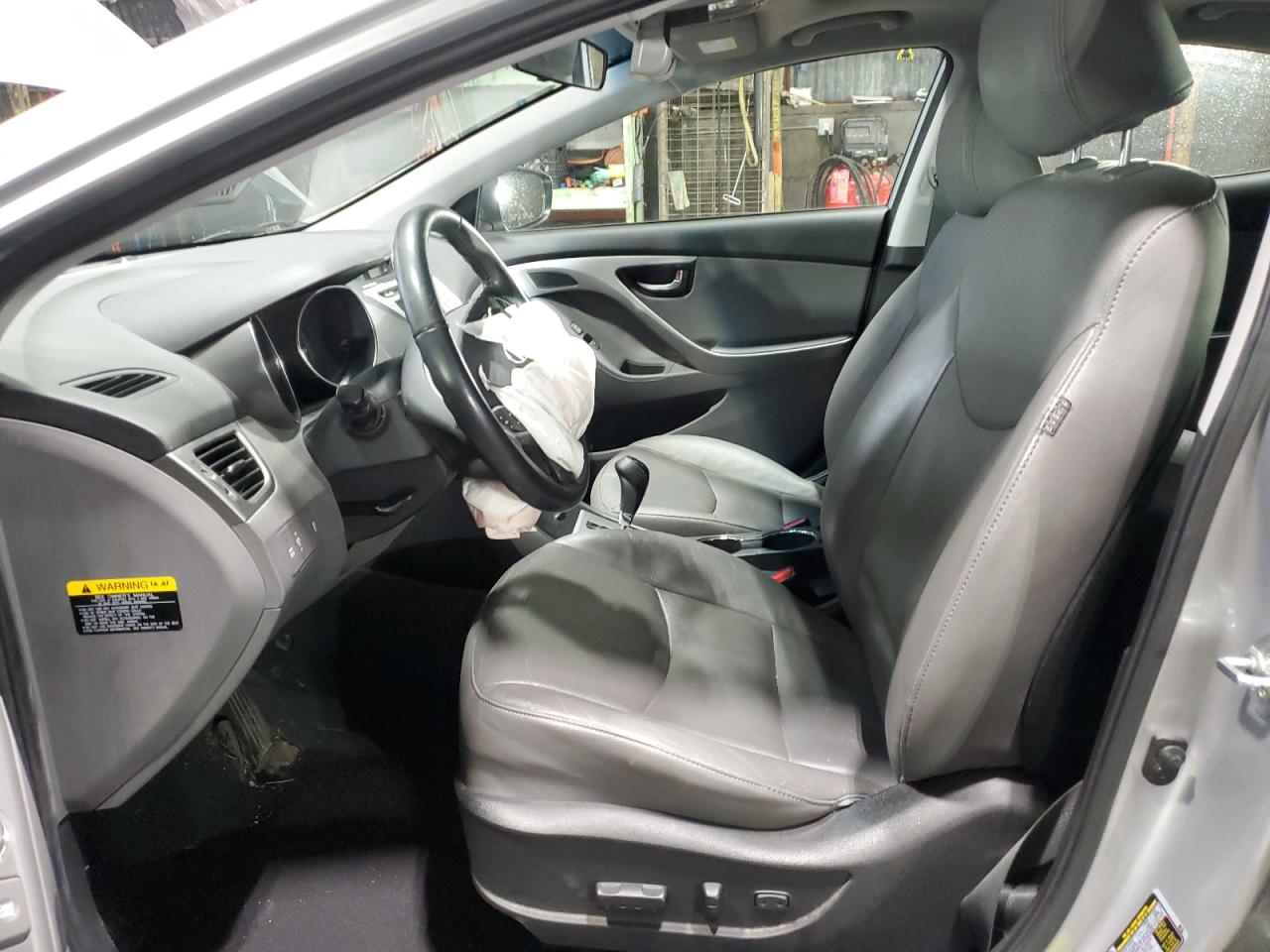 2013 Hyundai Elantra - Image 7