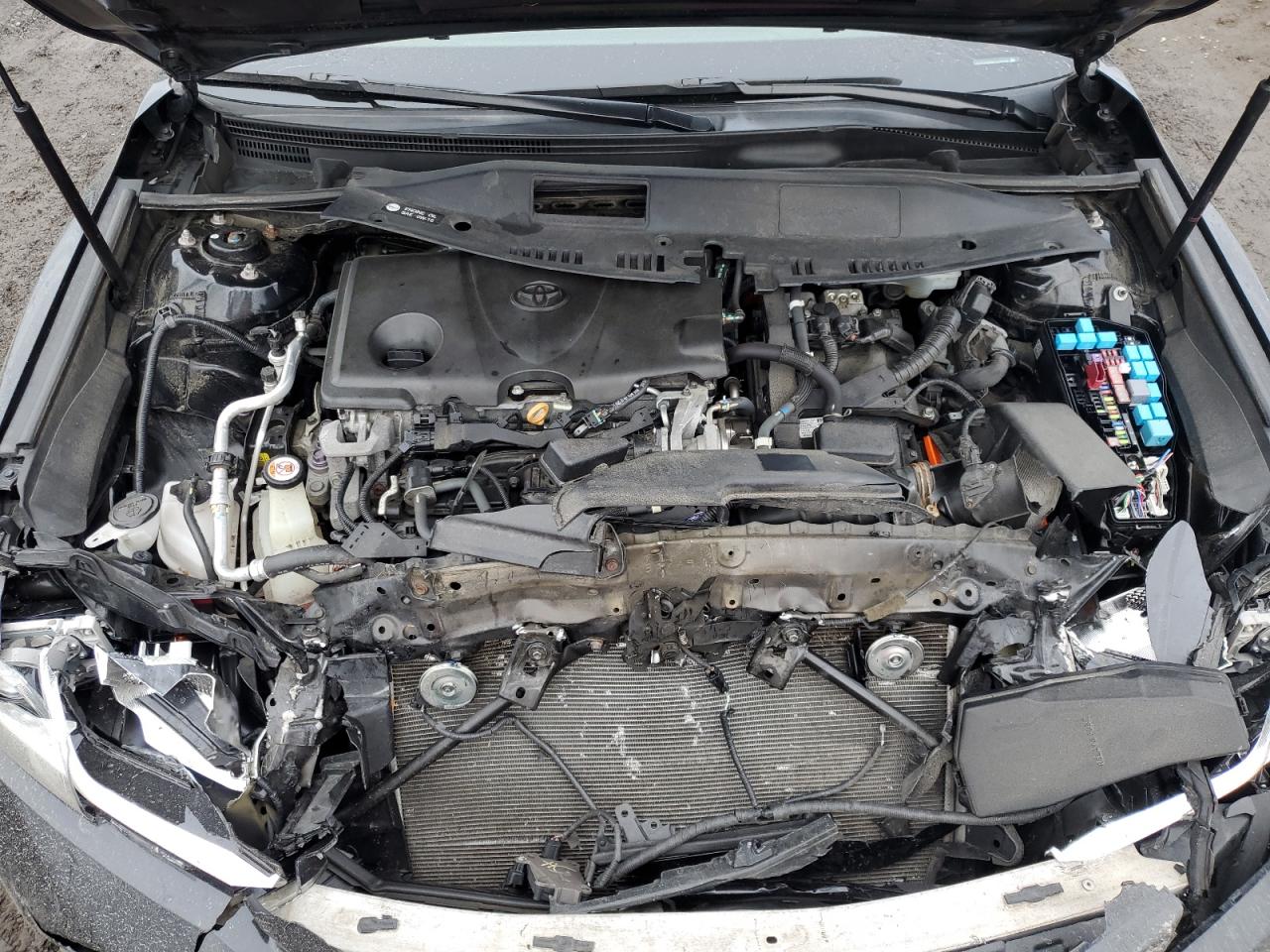2019 Toyota Camry - Image 11