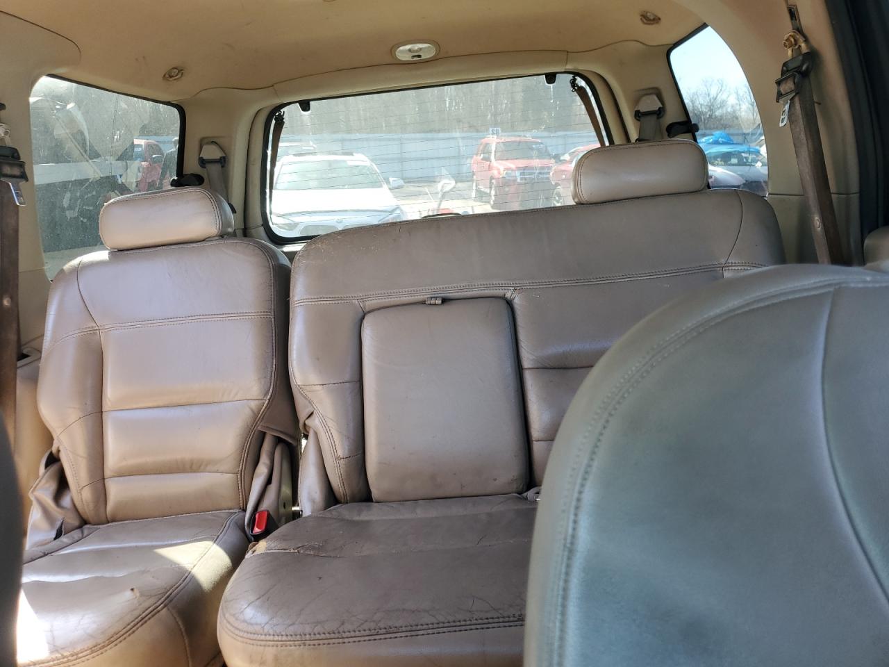 2001 Lincoln Navigator - Image 10
