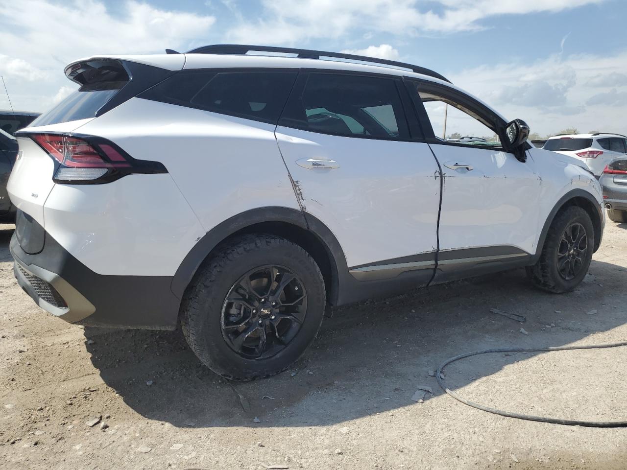2023 Kia Sportage - Image 3