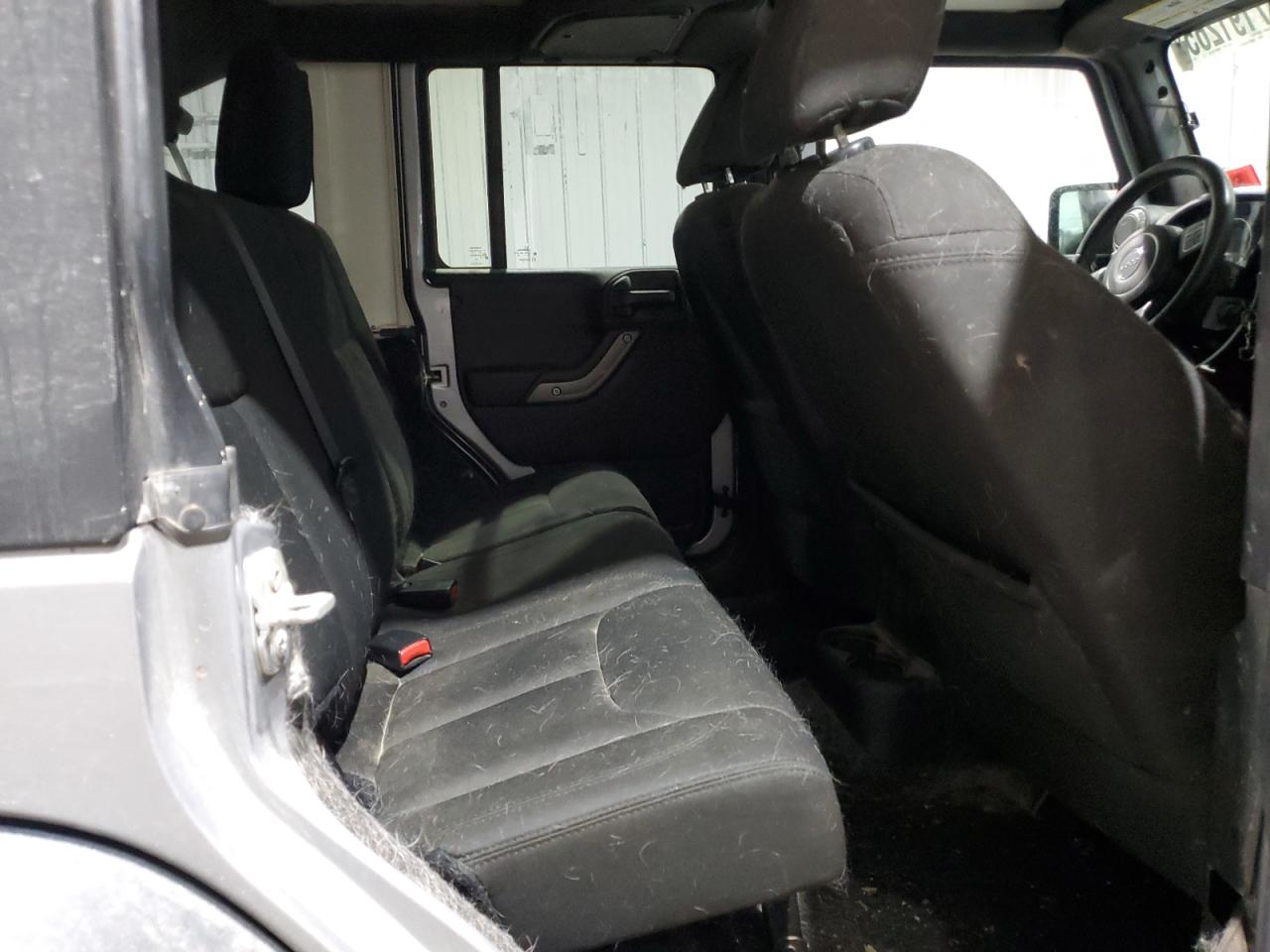2015 Jeep Wrangler - Image 10