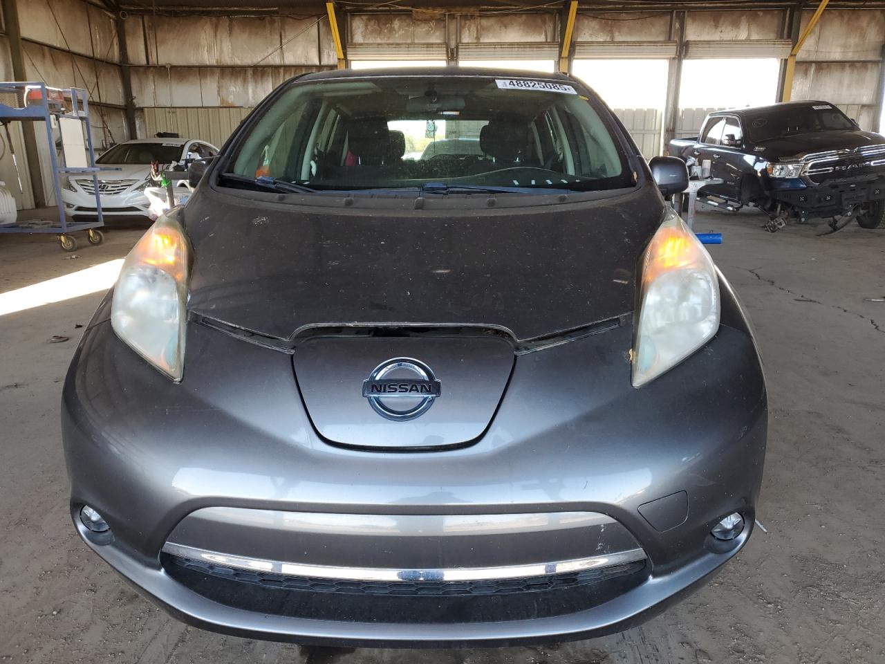 2015 Nissan Leaf - Image 5