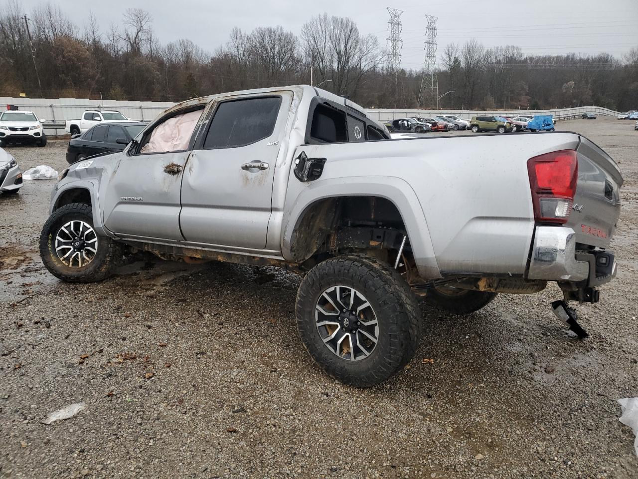 2019 Toyota Tacoma - Image 2