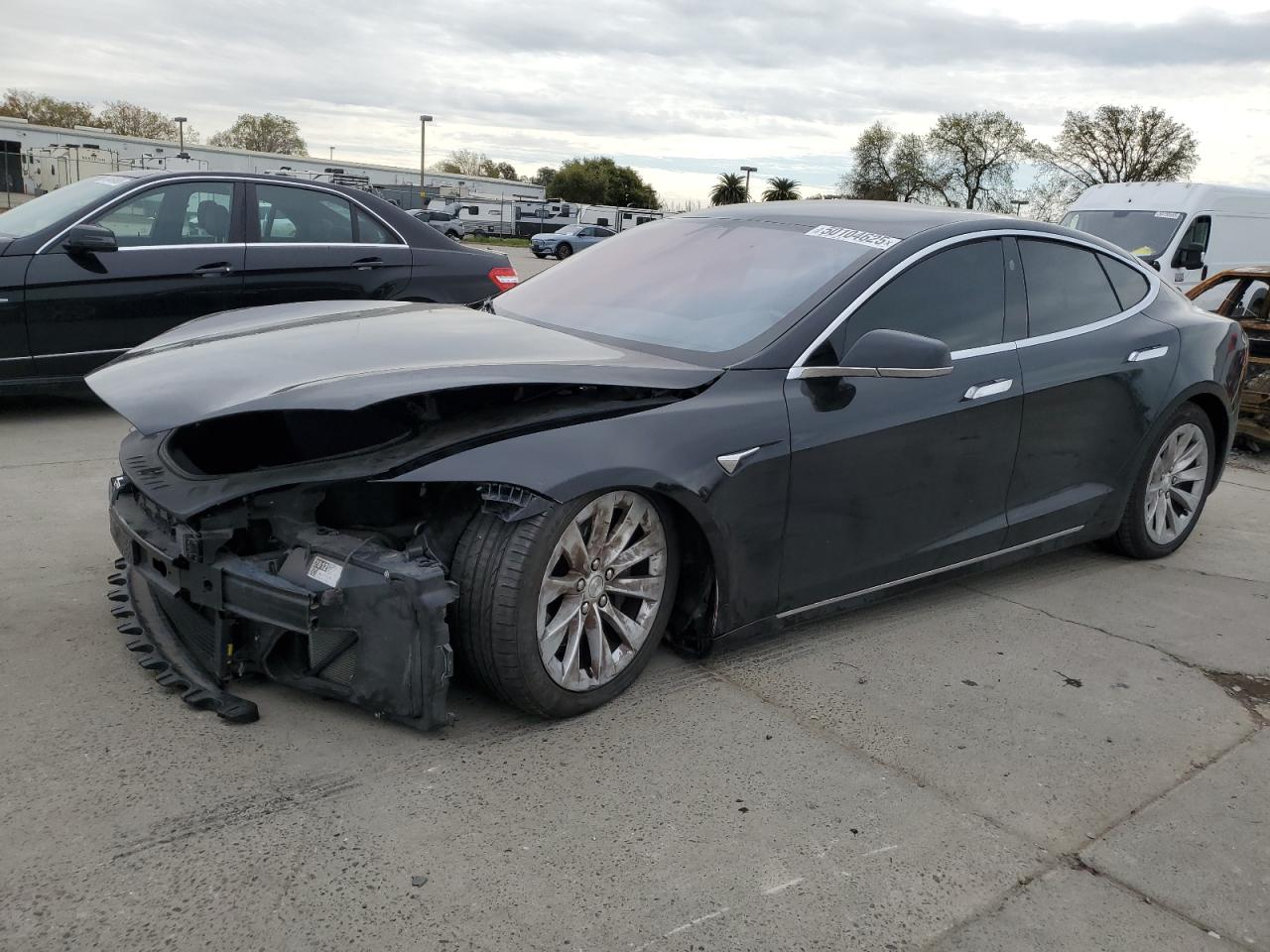 Sacramento, CA에서 판매 중인 2018 Tesla Model S - Front End