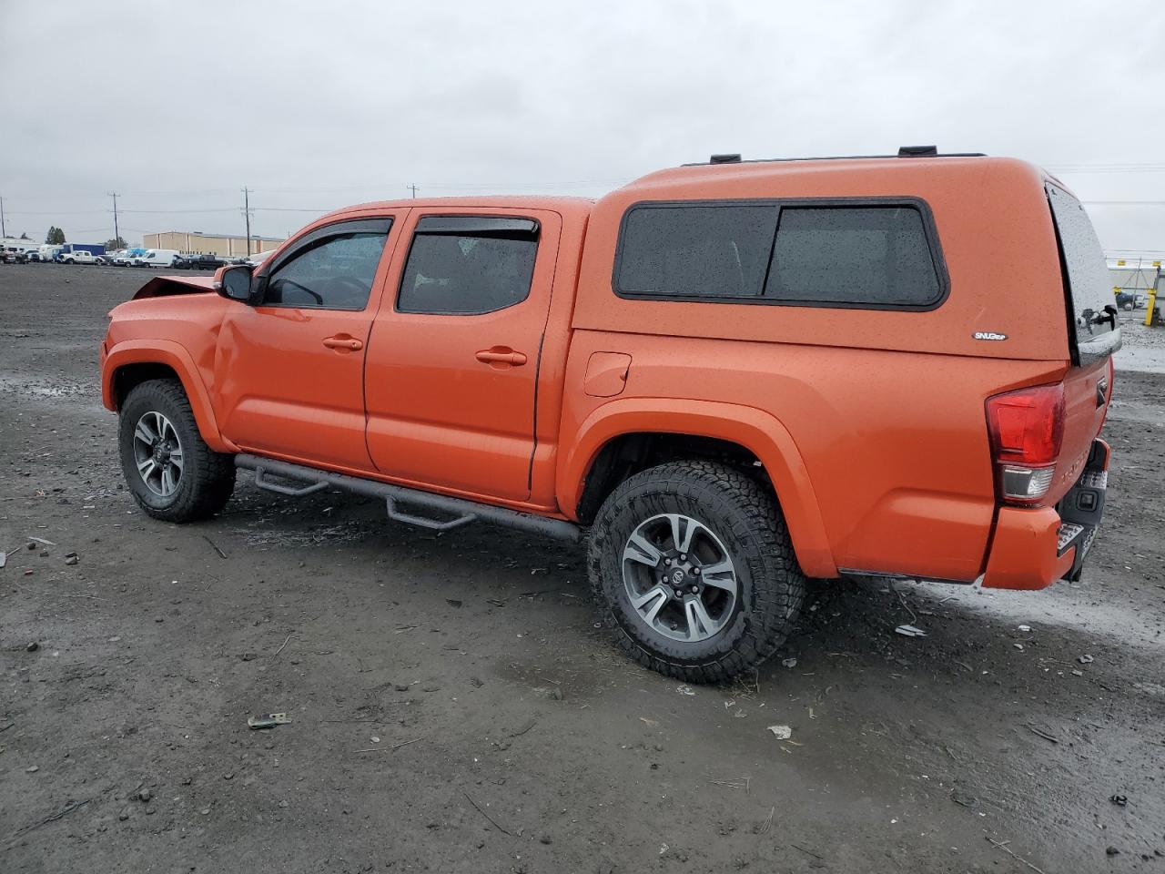 2016 Toyota Tacoma - Image 2
