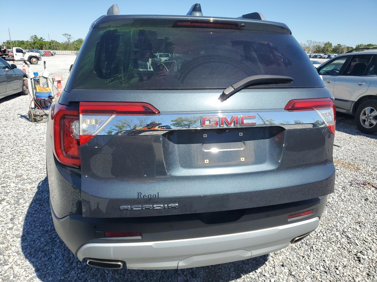 2020 GMC Acadia - Image 6