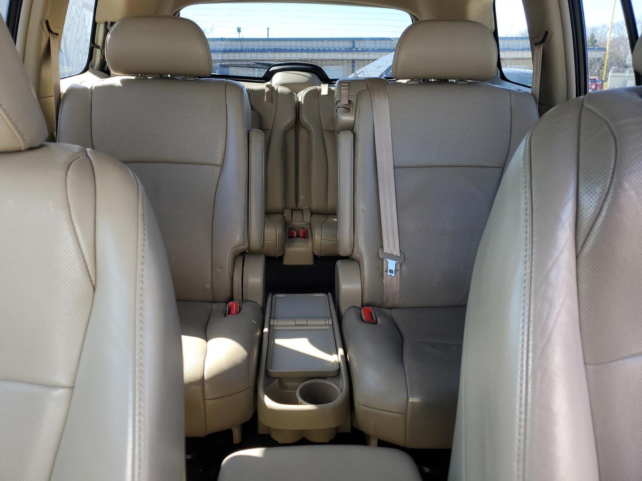 2012 Toyota Highlander - Image 10