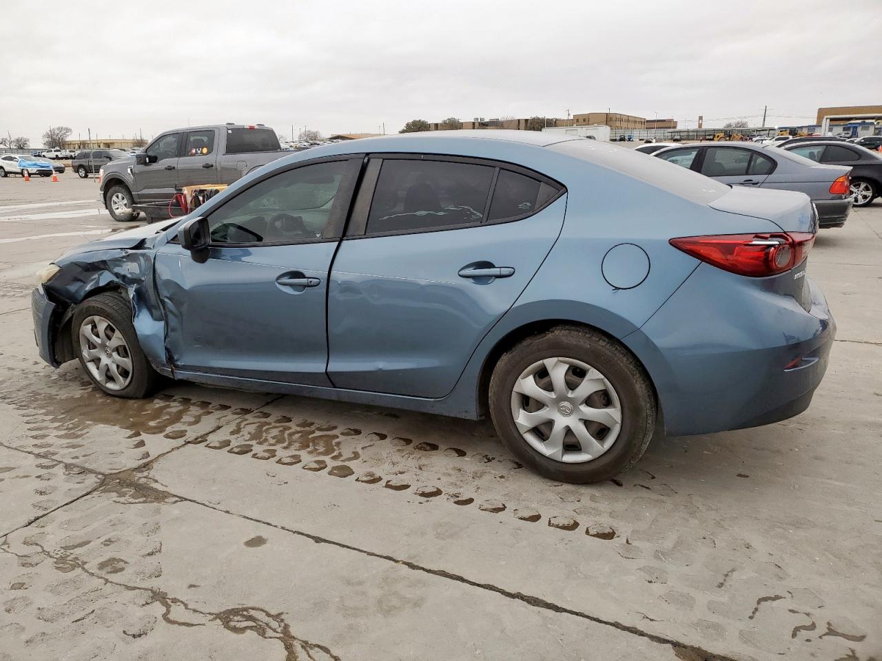 2014 Mazda 3 - Image 2