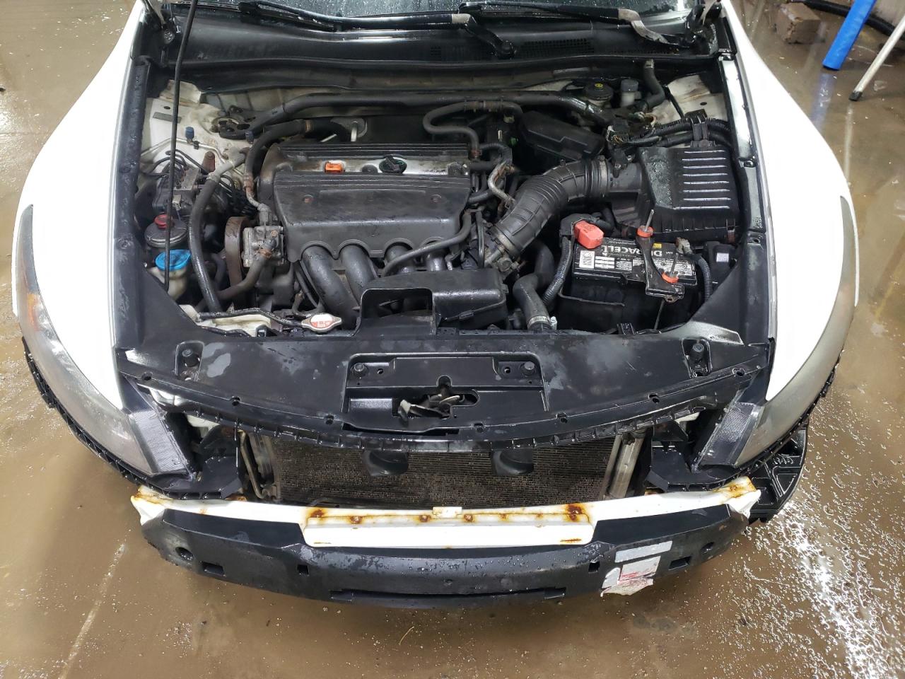 2009 Honda Accord - Image 11