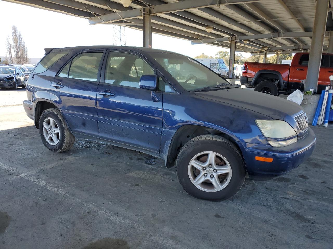 2001 Lexus RX - Image 4