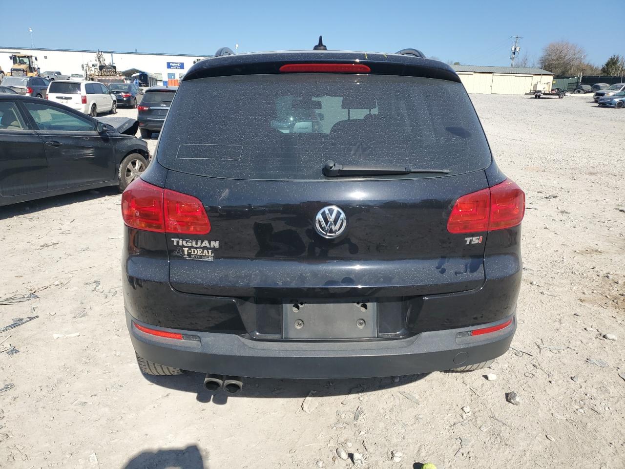 2017 Volkswagen Tiguan - Image 6