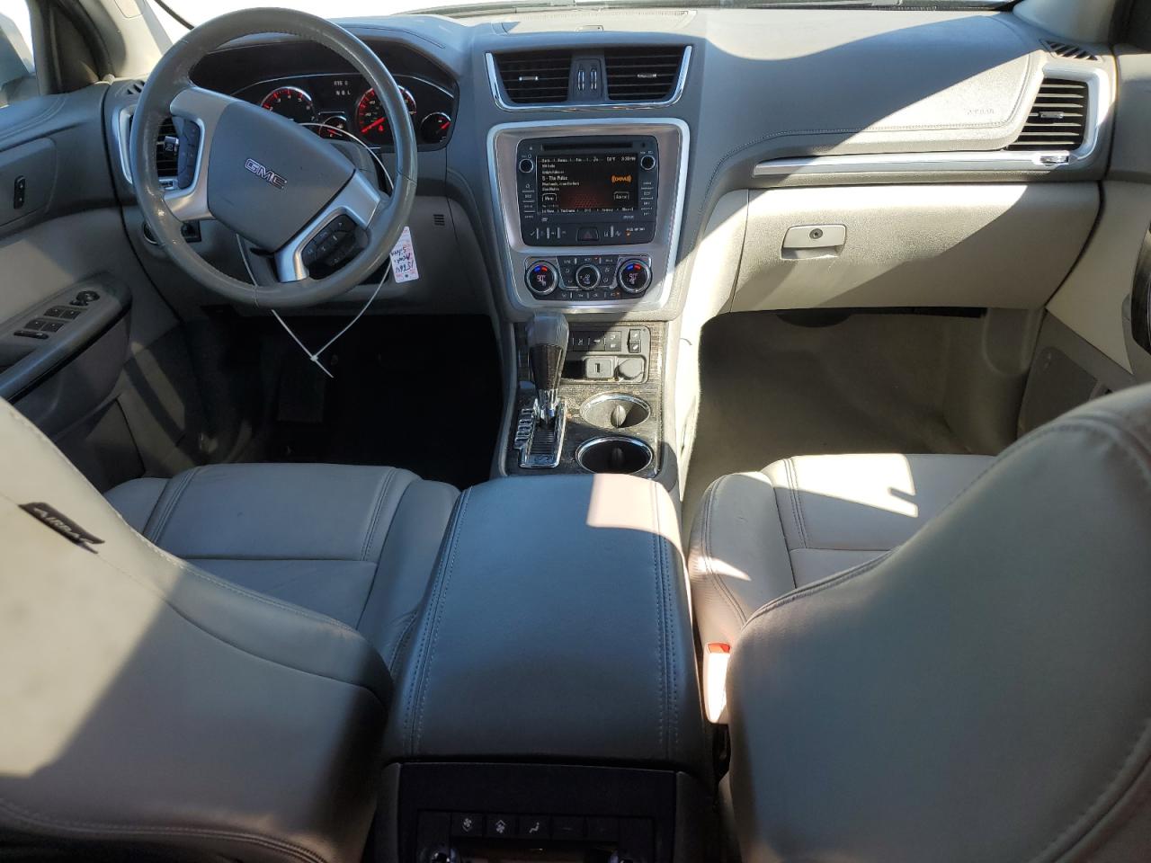 2015 GMC Acadia - Image 8