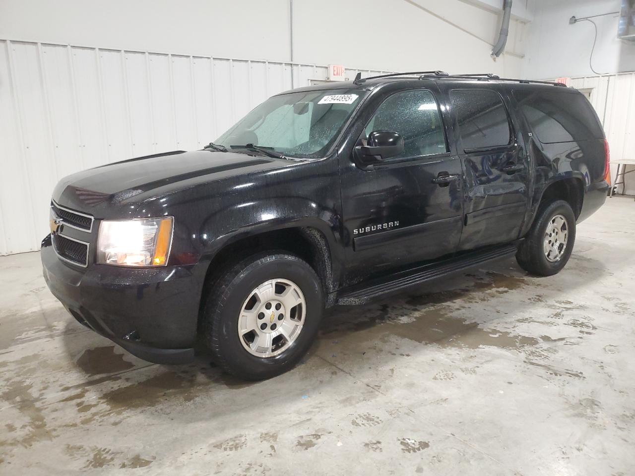 2014 Chevrolet Suburban - Image 1
