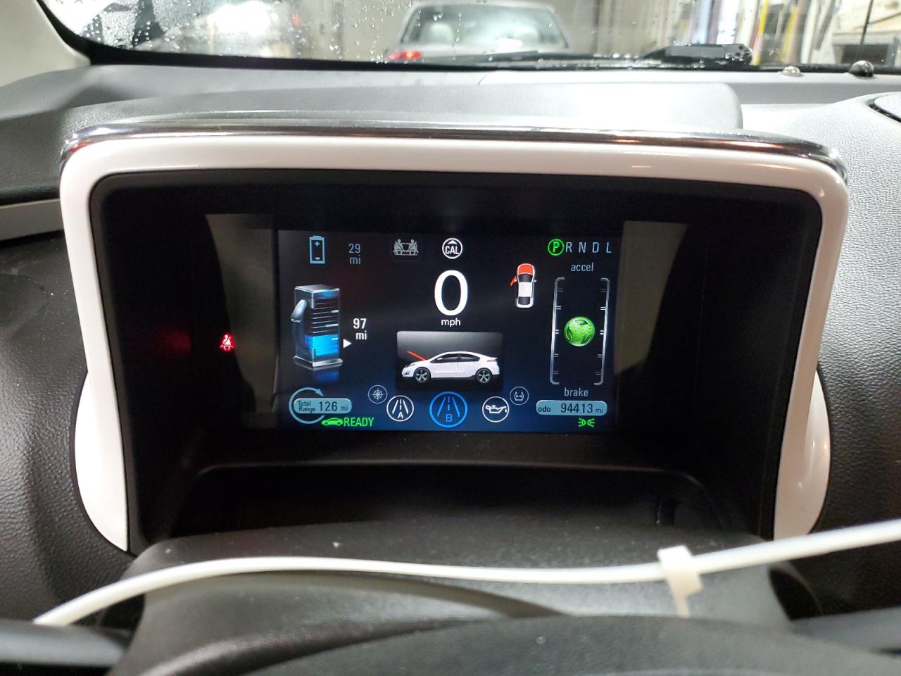 2013 Chevrolet Volt - Image 9