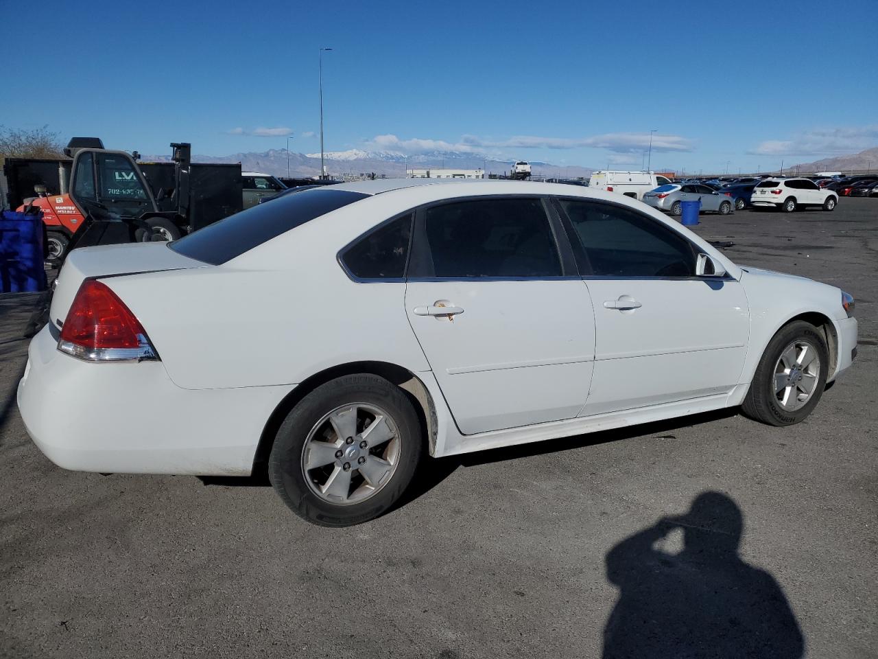 2011 Chevrolet Impala - Image 3
