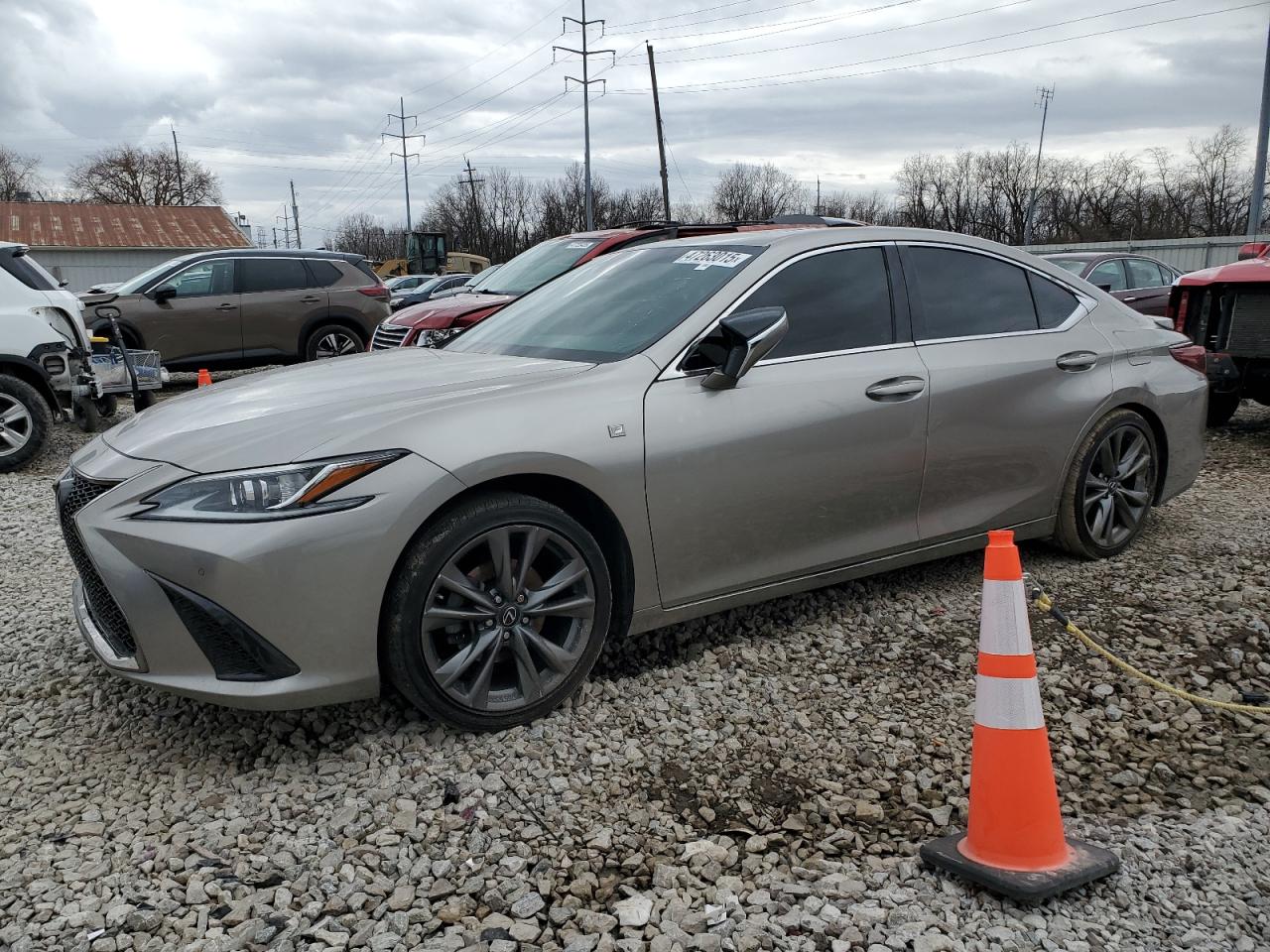 2019 Lexus ES - Image 1