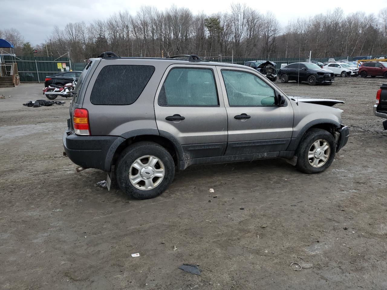 2002 Ford Escape - Image 3