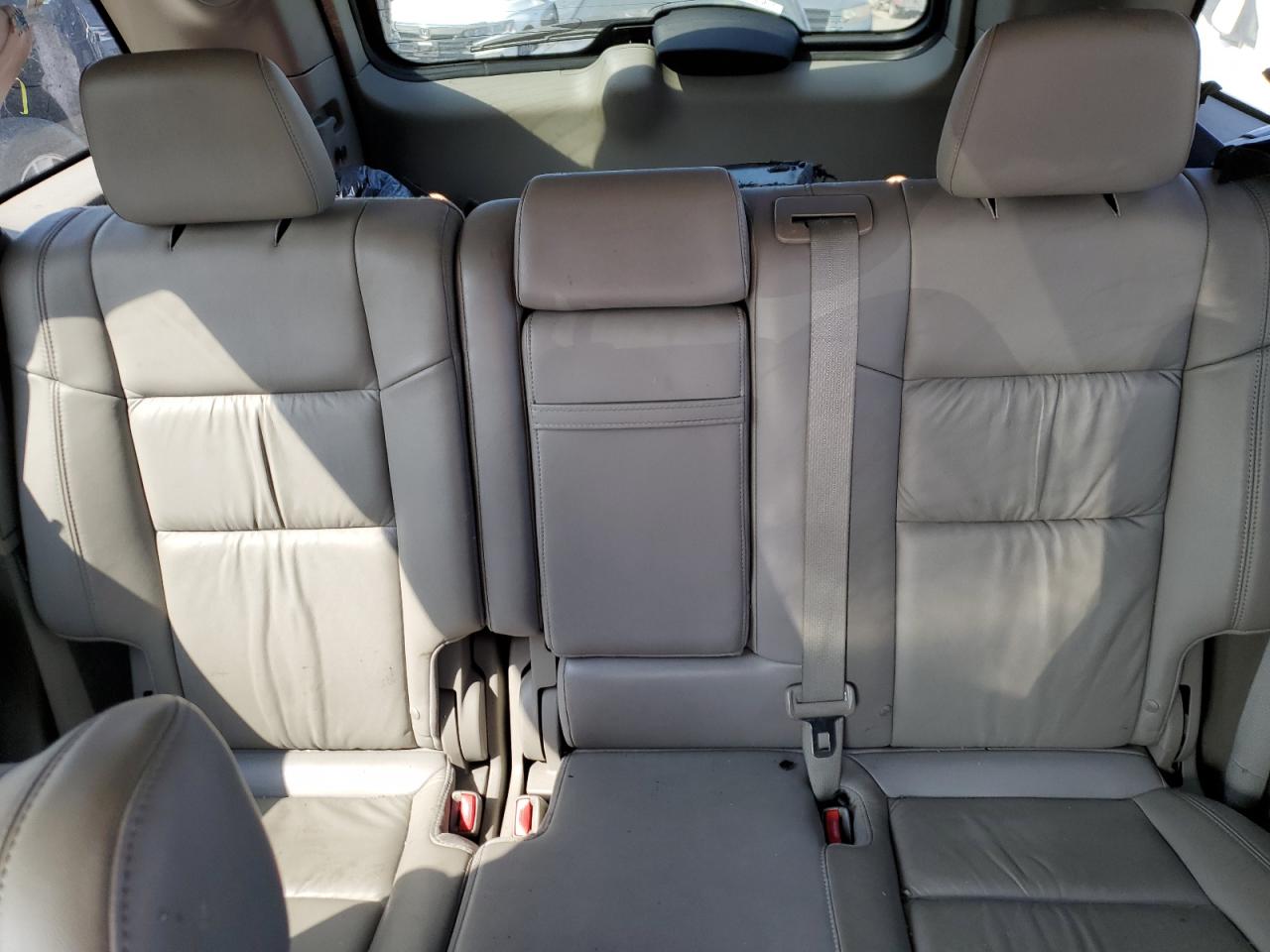 2012 Jeep Grand Cherokee - Image 10