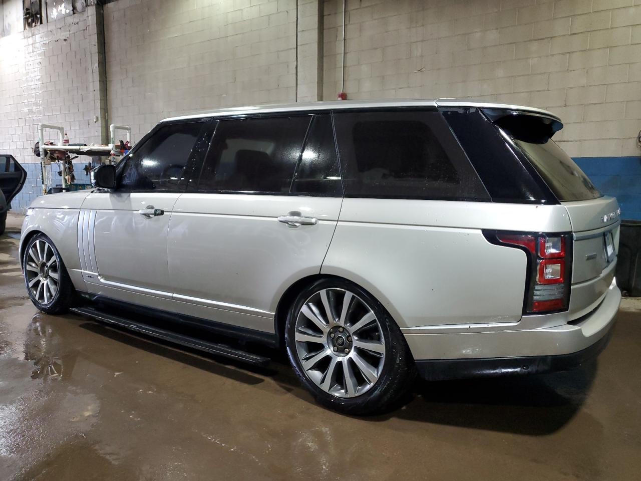 2015 Land Rover Range Rover - Image 2