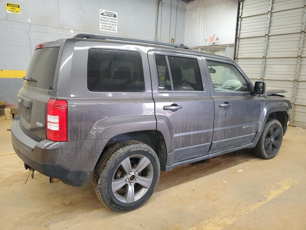 2015 Jeep Liberty (Patriot) - Image 3