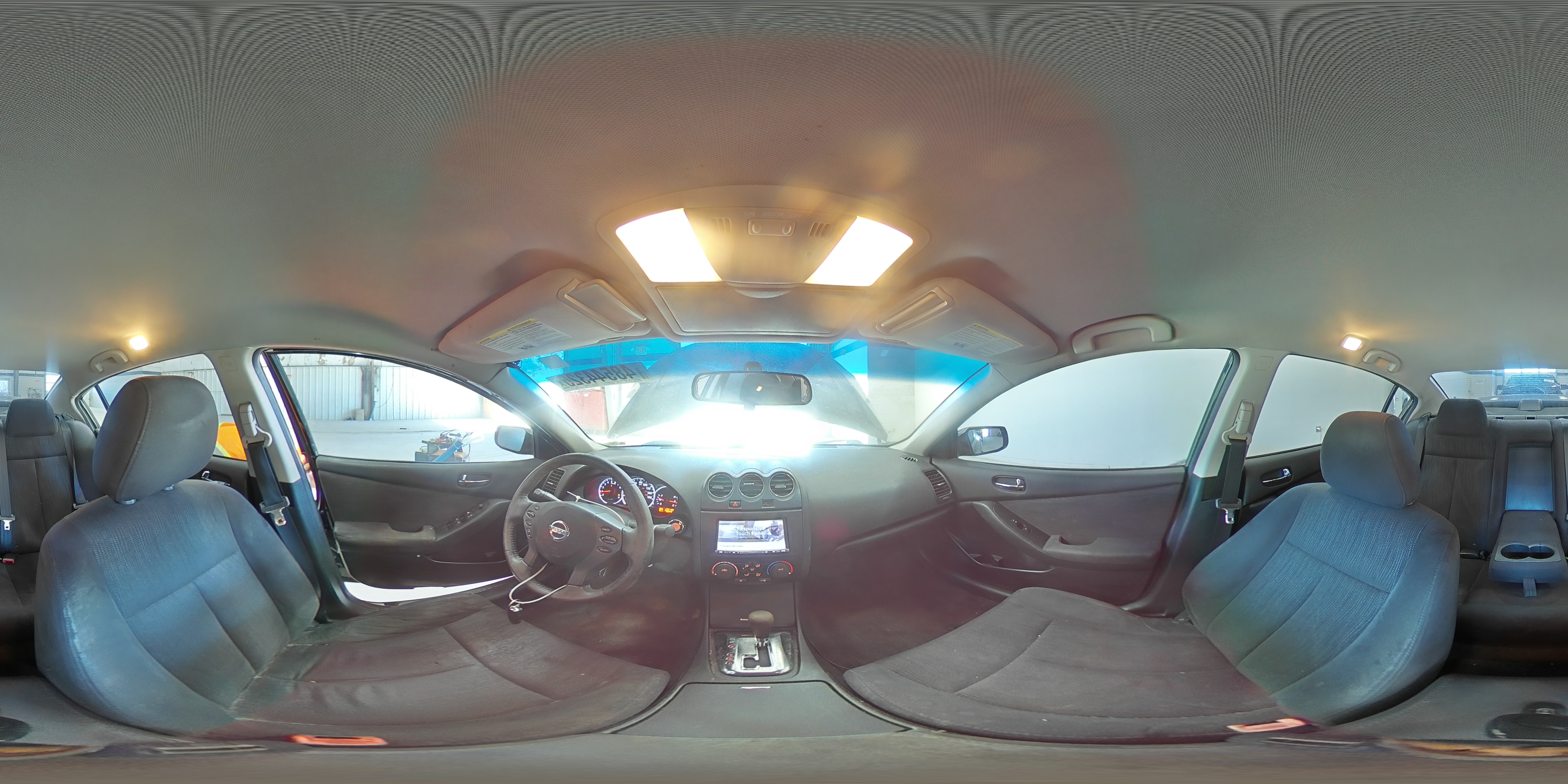 2012 Nissan Altima - Image 12