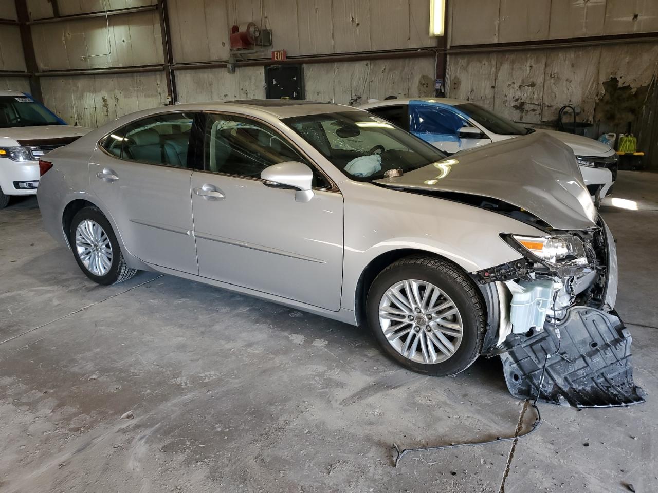 2014 Lexus ES - Image 4