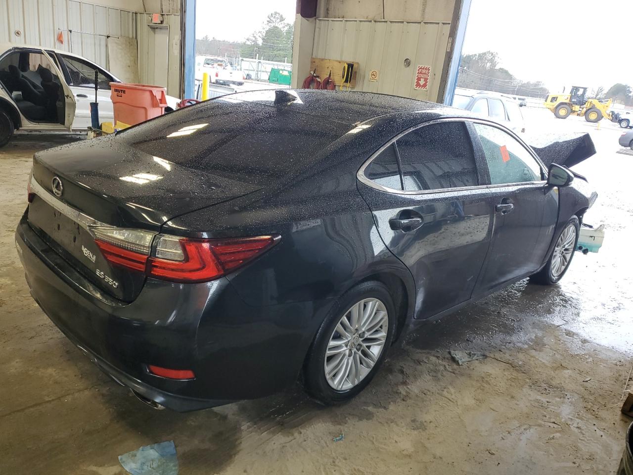2016 Lexus ES - Image 3