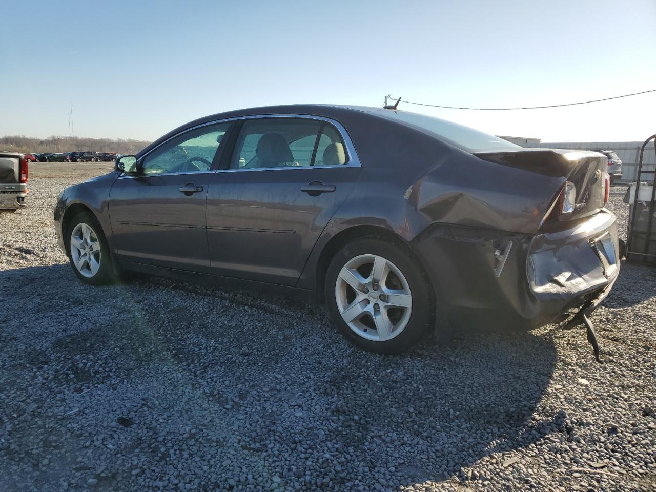 2010 Chevrolet Malibu - Image 2