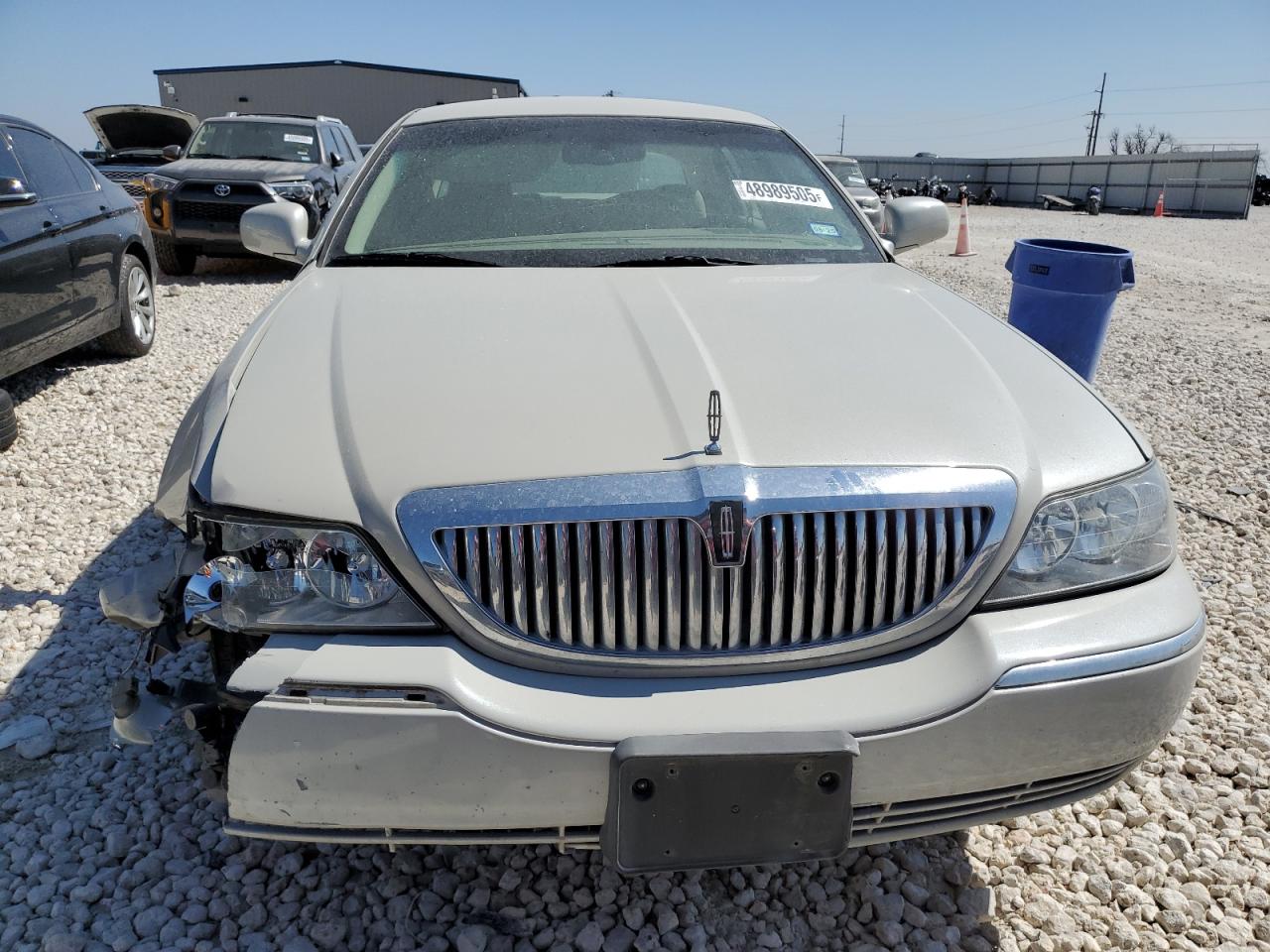 2007 Lincoln Town Car - Image 5