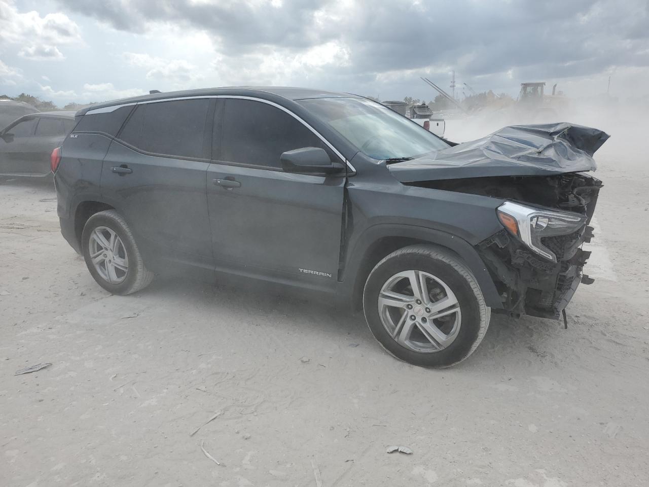 2018 GMC Terrain - Image 4