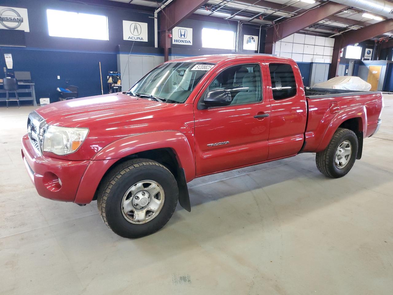 2011 Toyota Tacoma Access Cab продається в East Granby, CT - Minor Dent/Scratches