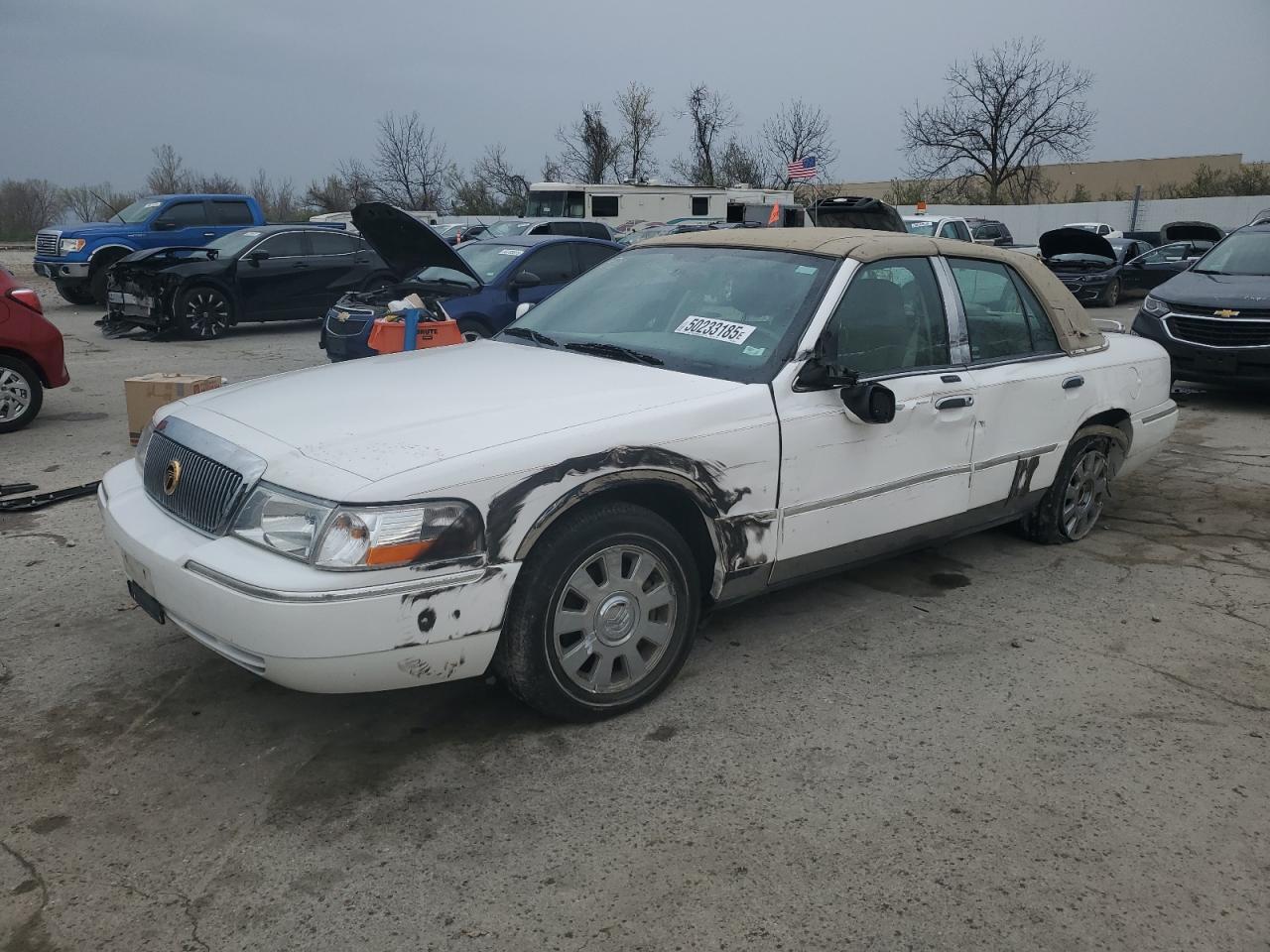 2005 Mercury Grand Marquis Ls for Sale in Bridgeton, MO - Side