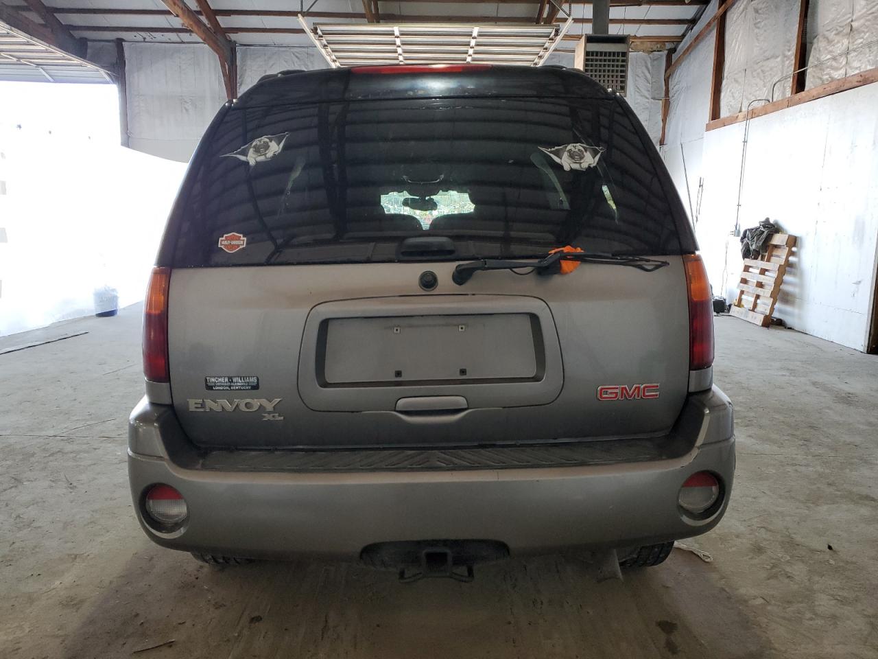 2004 GMC Envoy - Image 6