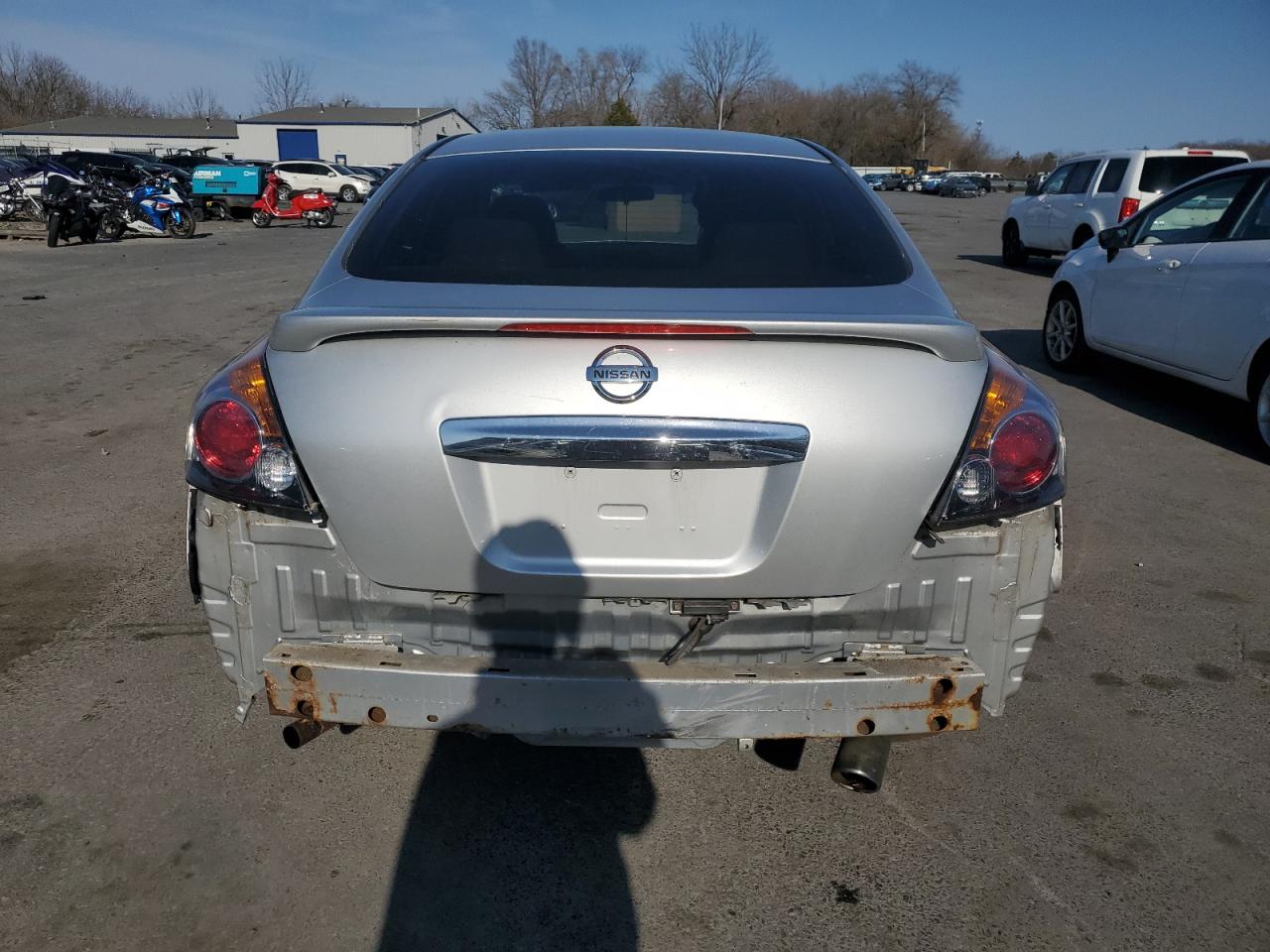 2011 Nissan Altima - Image 6